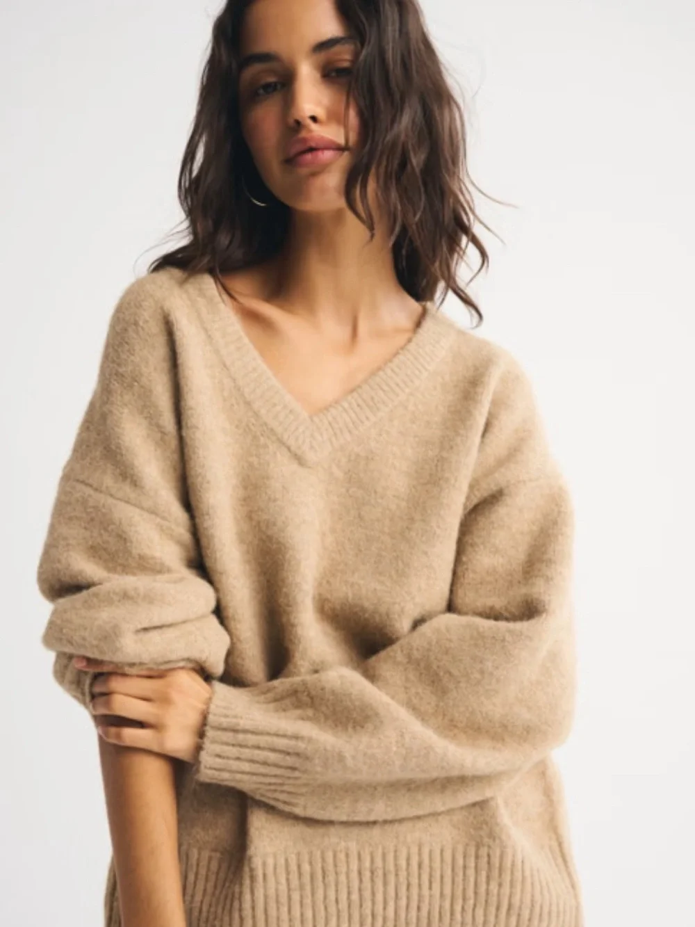 Abercrombie and Fitch V-Neck Pull Over Sweater in Camel